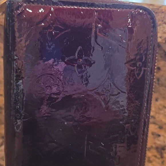 Louis Vuitton Dark Purple Vernis Zippy Wallet - Picture 6 of 17
